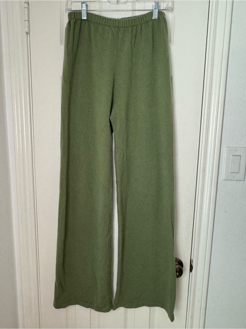 Light Green 100% Cashmere Wide-Leg Knit Pants